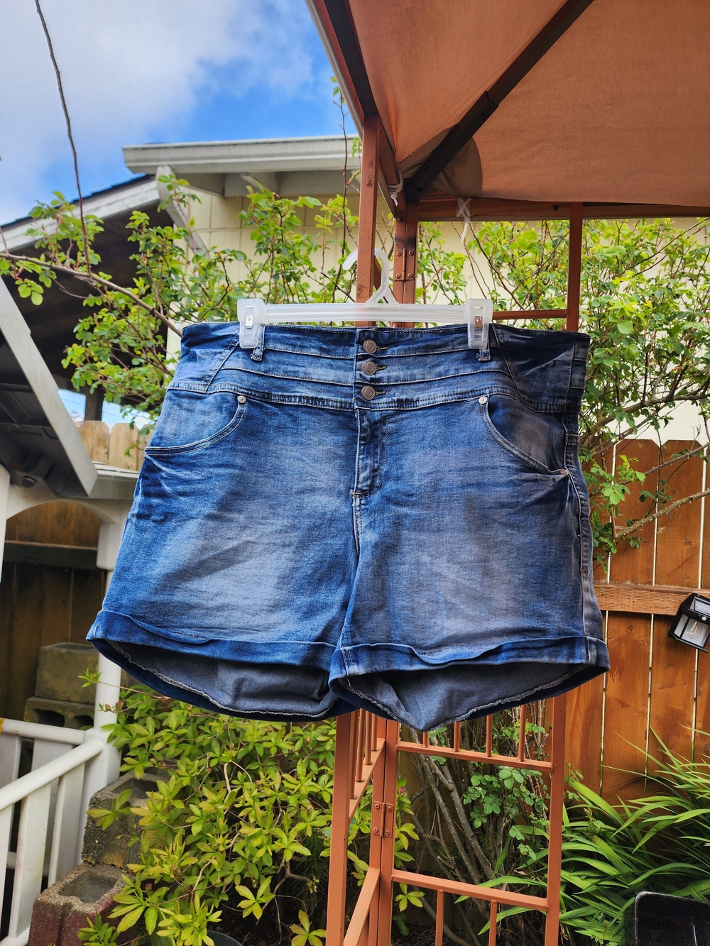 Rue21 Faded Blue High-Rise Denim Shorts